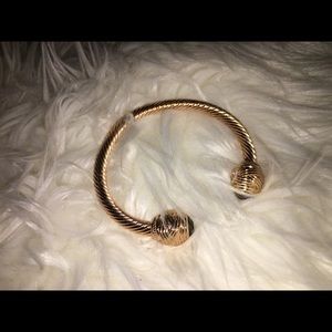 🌹Rose Gold rope open ended bangle
